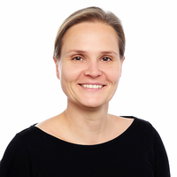 Portrait von Dr. Adina Herde