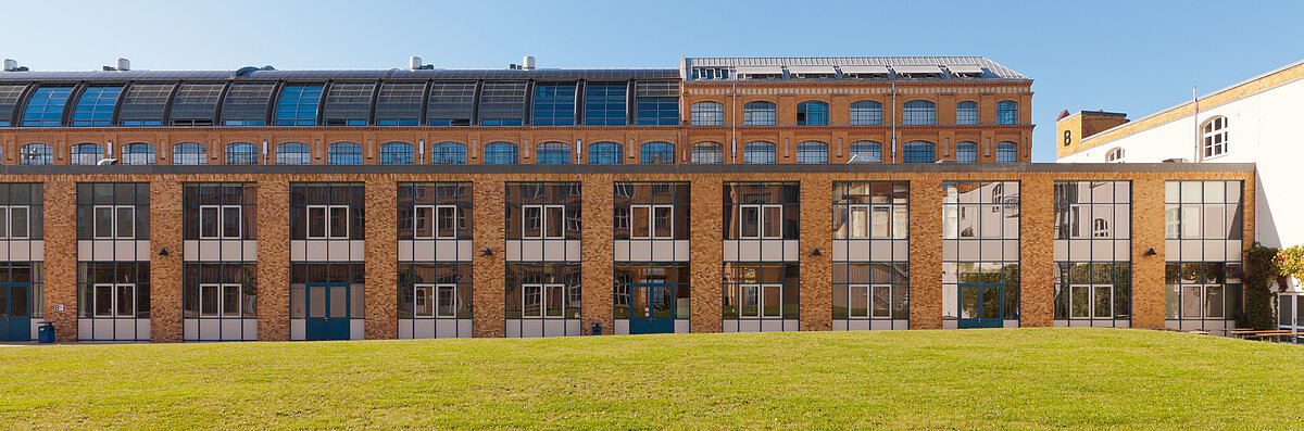 Gebäude B und A auf dem Campus Wilhelminenhof © HTW Berlin/Alexander Rentsch