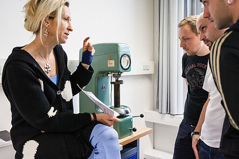 Professorin im Unterricht © HTW Berlin/Nina Zimmermann