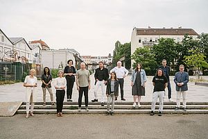 Gruppenbild (links nach rechts): Susanne Stürmer, Ania Pilipenko, Kerstin Wünsch, Angela Brennecke, Thilo Goos, Tim Renner, Regina Frieß, Ralf Birkelbach, Anne Ballschmieter, Andreas Gebhard, Peter Schönrock, Carsten Busch